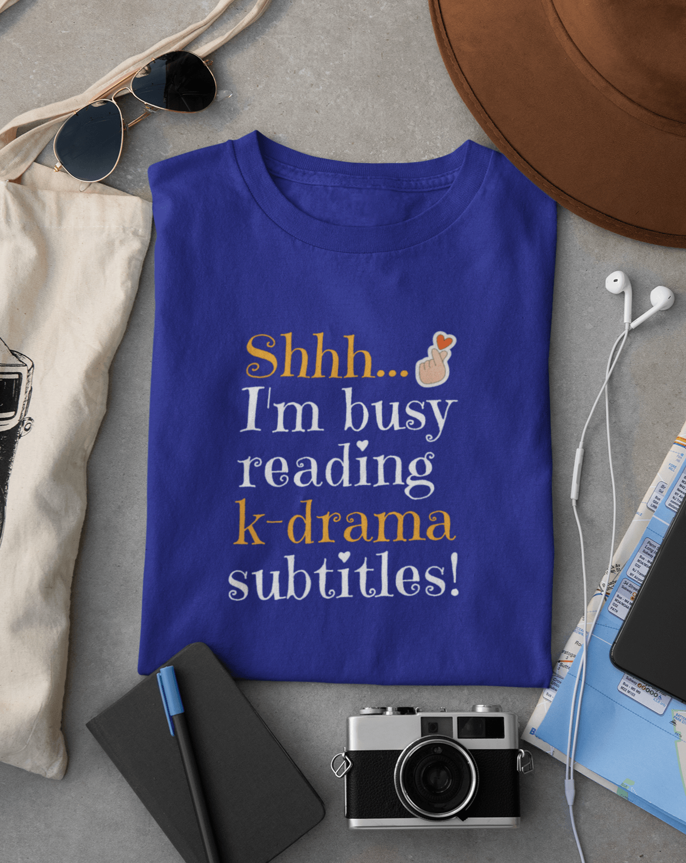 Busy Reading K-drama Subtitles T-shirt - Koral Dusk