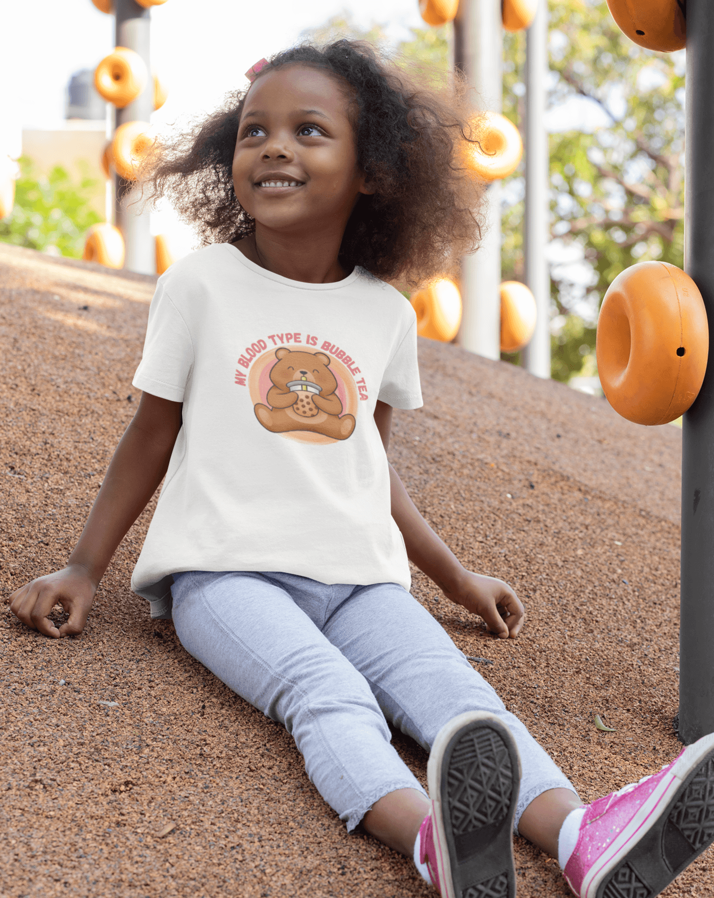 My blood type is bubble tea Kids T-shirt - Koral Dusk