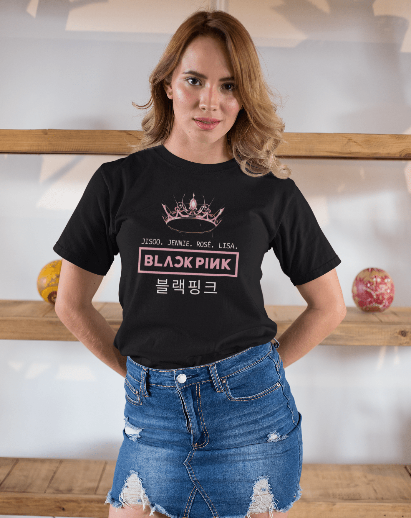 BLACKPINK Royalty T-shirt - Koral Dusk